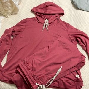 Vuori performance jogger and hoodie set M